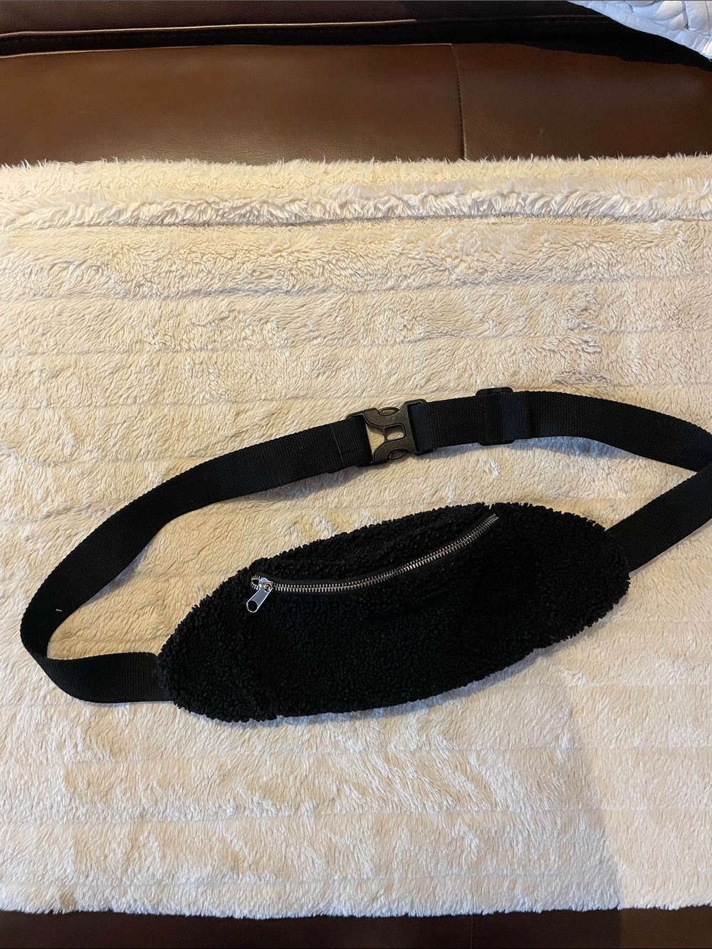 GAP Black Sherpa Belt Bag with Zip